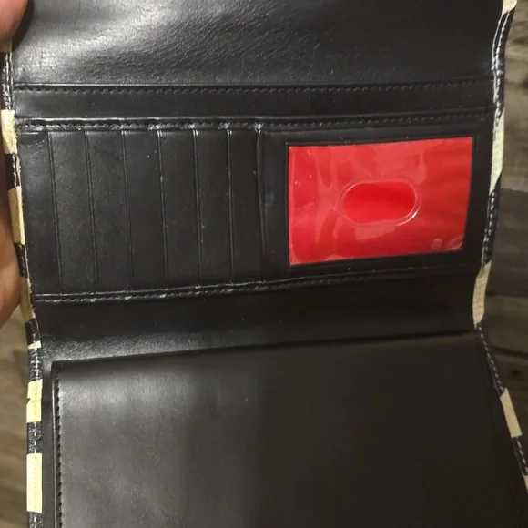 Wallet - Picture 5 of 5